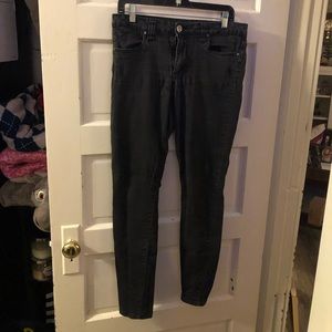 Black Skinny Jeans